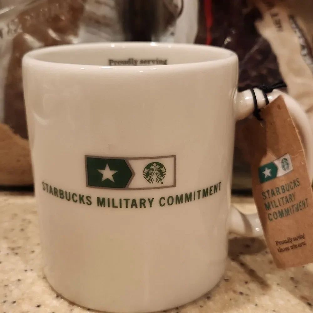 Starbucks Military Commitment 2017 Cup 14 oz. NWT